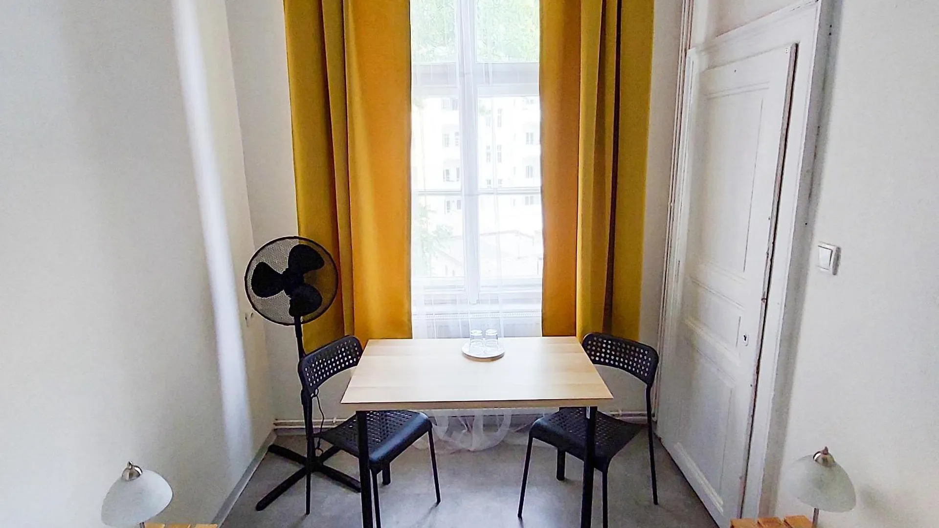 Pokoj Pro Chvile V Praze Blizko Narodniho Muzea B4 Prague Homestay